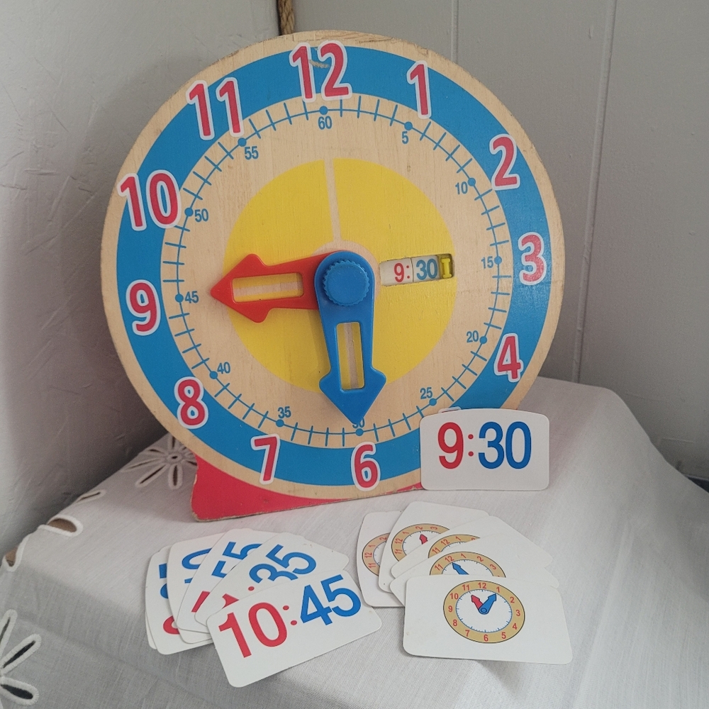 Melissa And Doug • Kids Learning Clock Toy with Cards